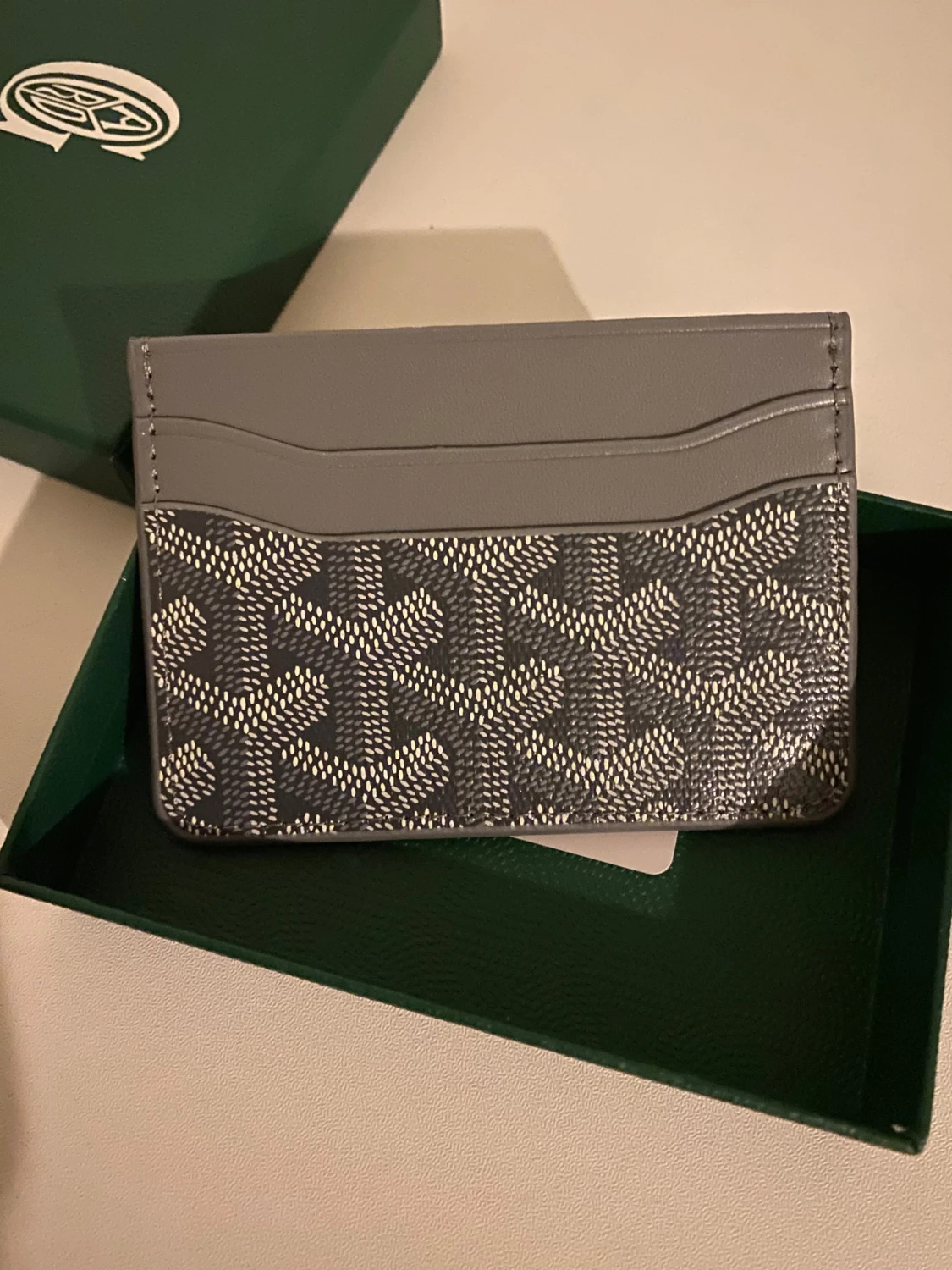 G yard grå plånbok med mönster - 2