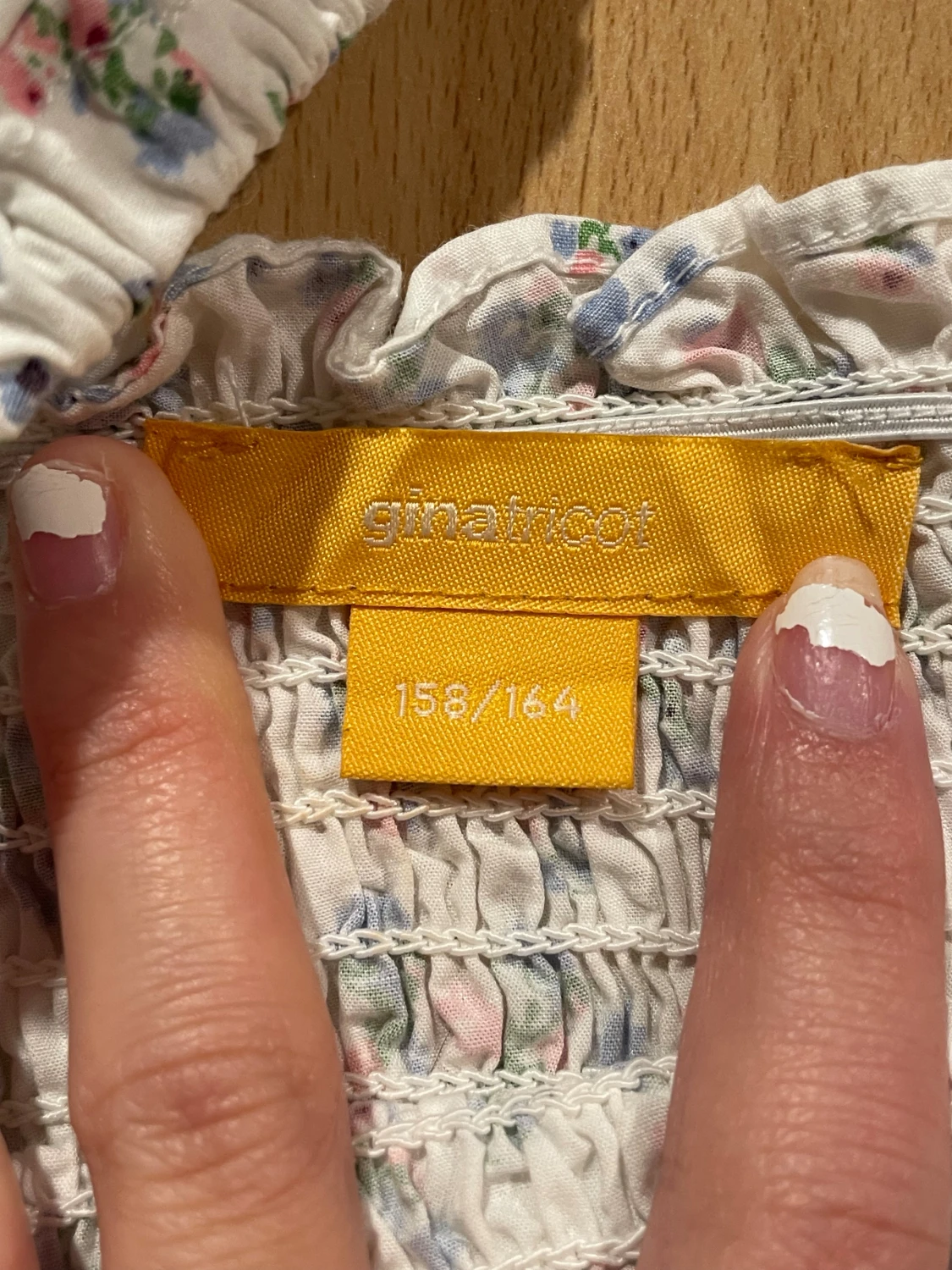 Vit blommig kortklänning - 1