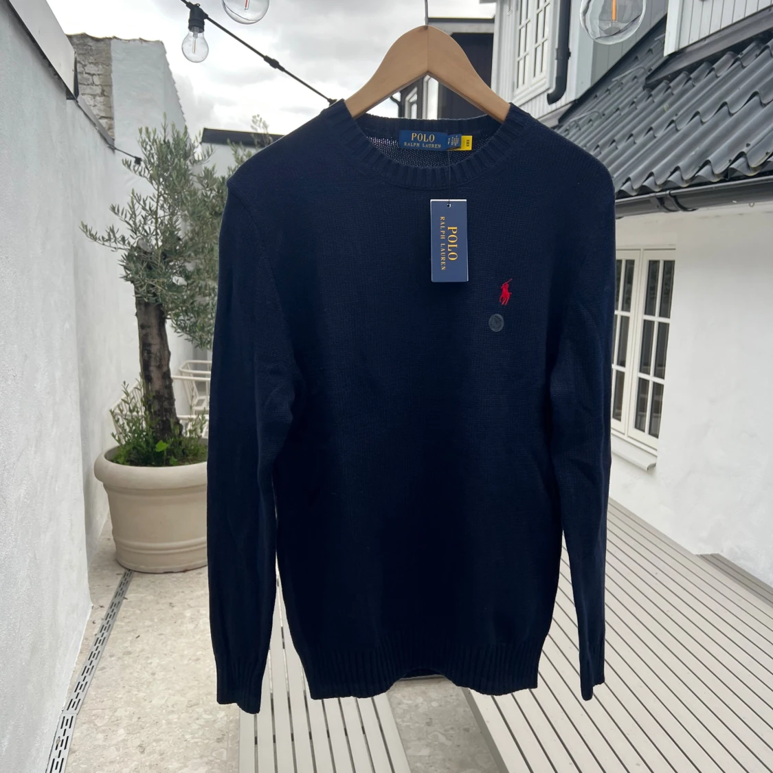 Mörkblå stickad tröja (Helt ny) - 2