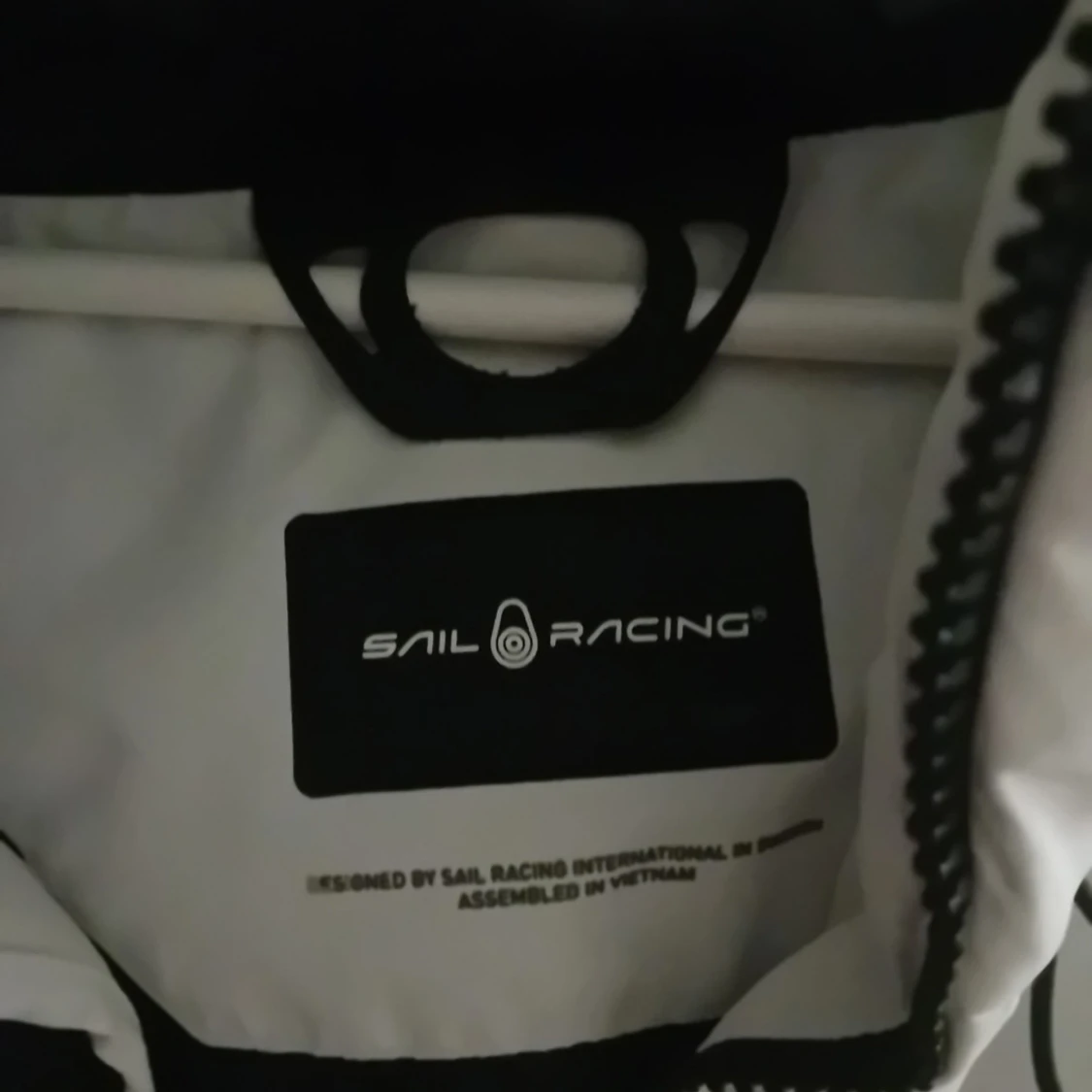 Vit dunväst från Sail Racing - 1