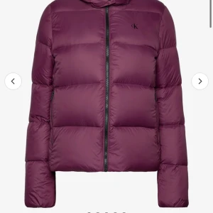 Jättefin vinter jacka  - Extremt varm vinterjacka sparsamt använd 