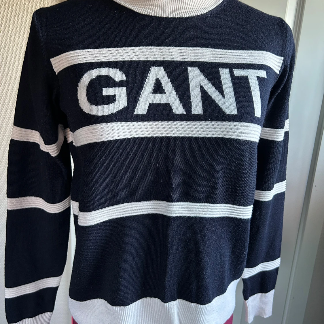 Randig stickad tröja från GANT