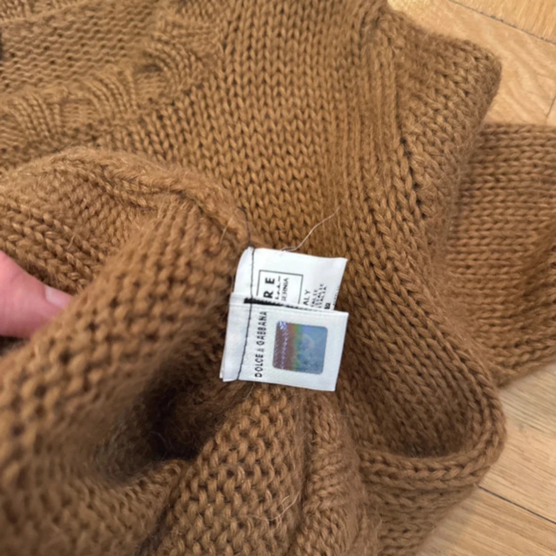 Brun stickad tröja från D&G - 4