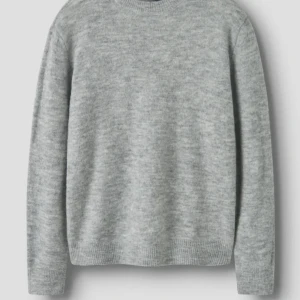 fin stickad tröja från cubus 🤍 - (bilden är tagen från lmtd) men tröjan jag säljer ser likadan ut! 🤍 tröjan är tunn och är lite mer genomskinlig! (typ som intimissme tröjorna) 🤍 SKRIV FÖR FLER BILDER 🤍