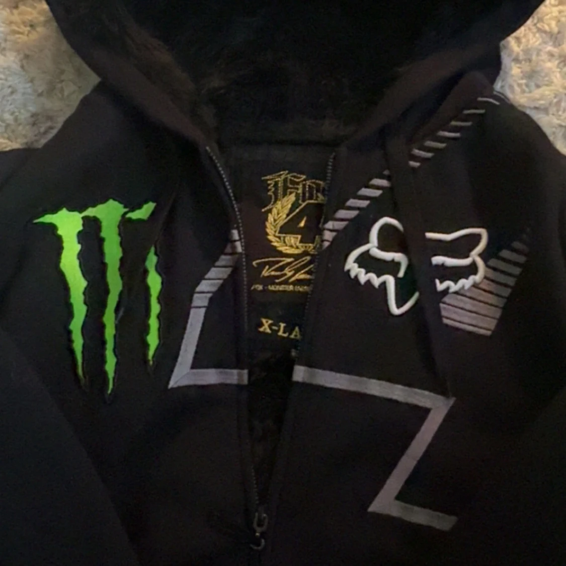 Monster x Fox svart hoodie XL - 2