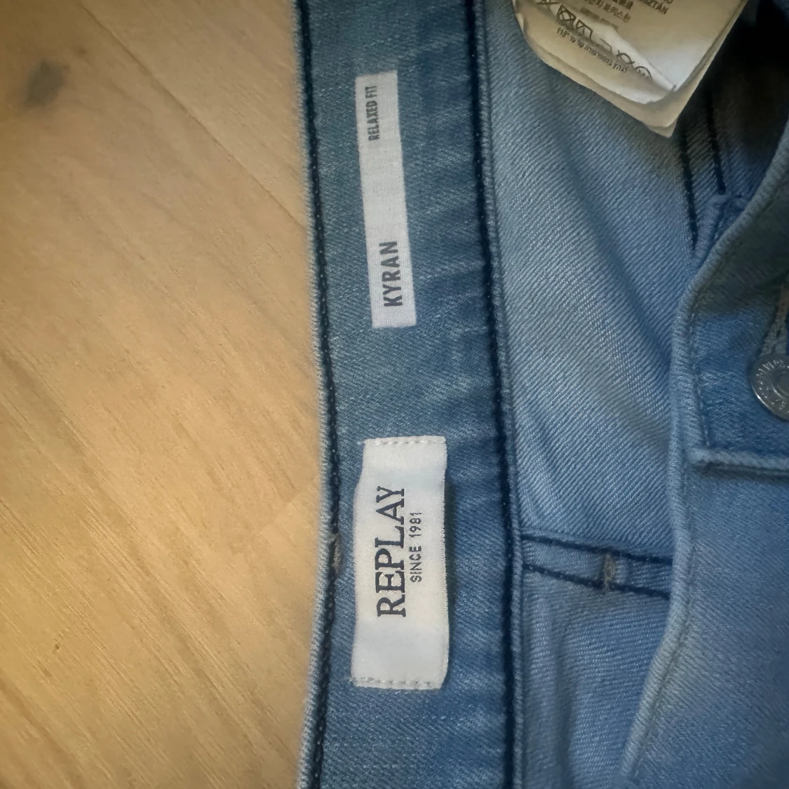 Replay Kyran ljusblå relaxed jeans - 2