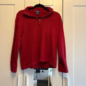 Quarter-Zip Polo - Quarter-Zip Polo tröja från Ralph Lauren. Storlek 164.