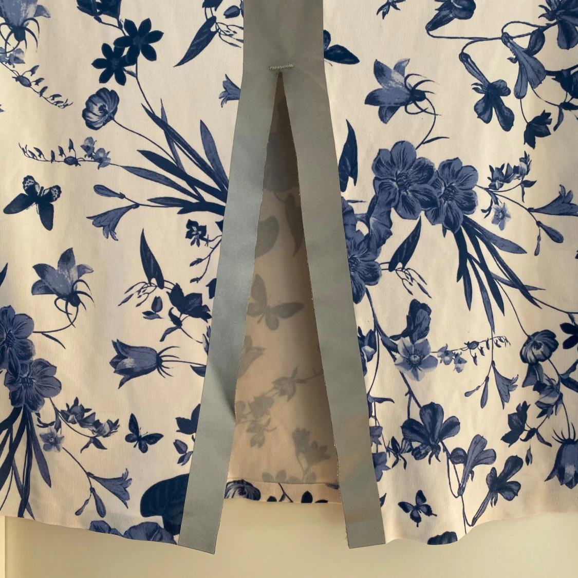 Blommig topp från Röhnisch i mesh - 2