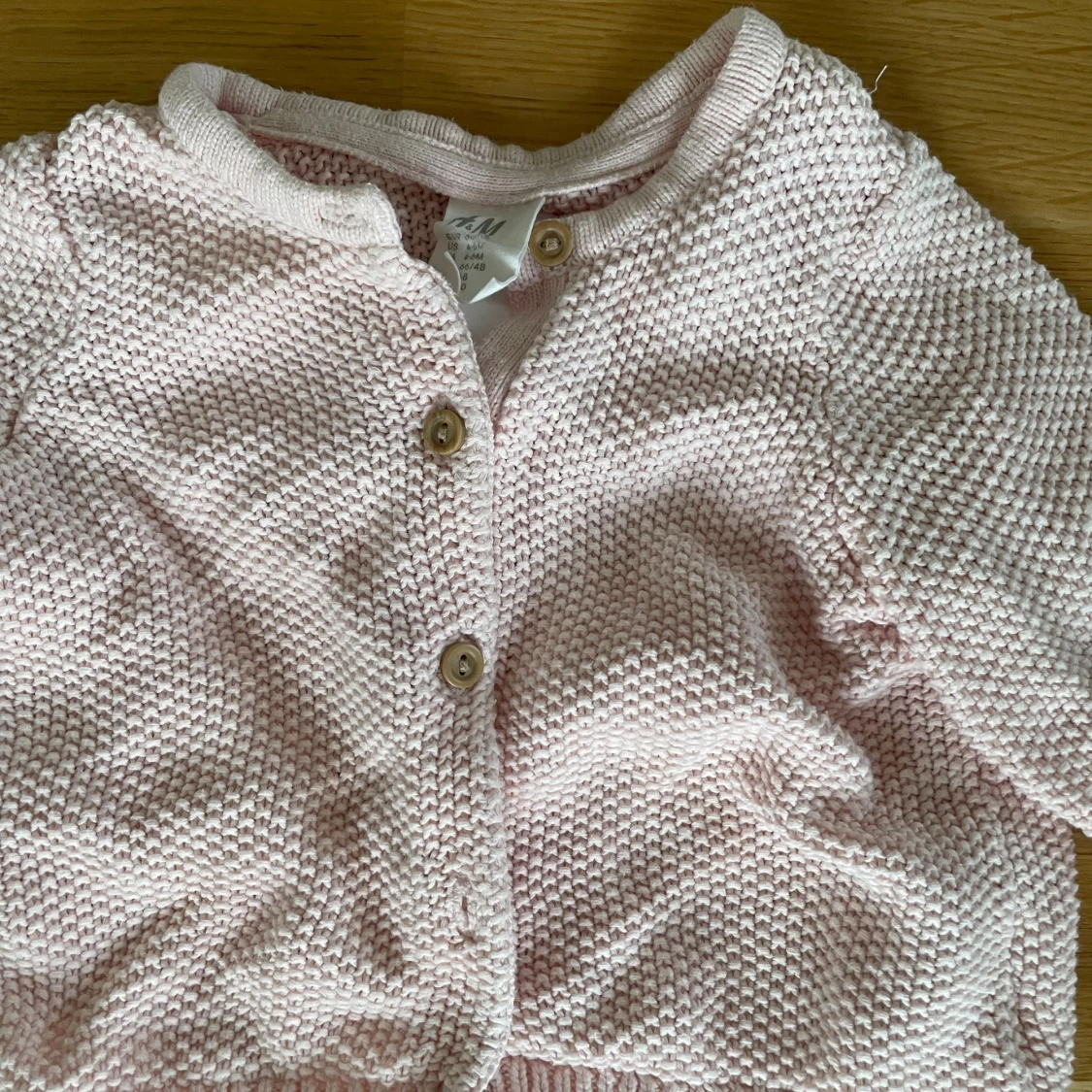 Ljusrosa stickad kofta från H&M - 1