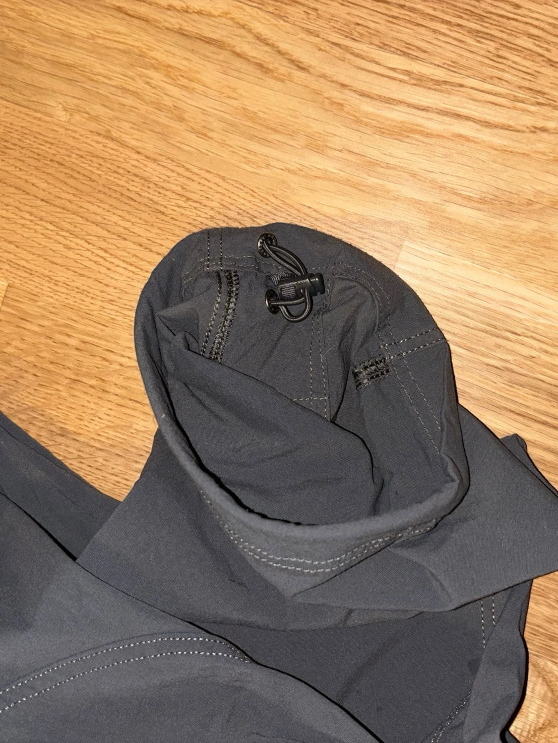 Grå cargopants från Haglöfs - 3