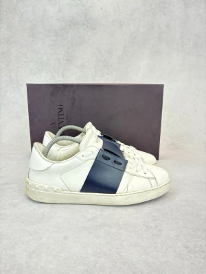 Valentino open sneakers - – Condition: 8/10  – What is included: Box, dustbag and Valentino card  – Retail price: Over 700 euro