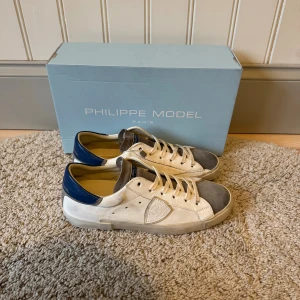 HELT NYA Philippe model prsx  - Jag säljer ett helt par nya philppe models i storlek 40 | Box ingår | Hör gärna av er vid frågor och funderingar!🤗