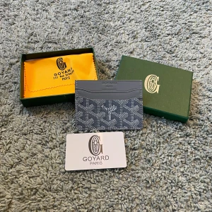 Korthållare - Säljer detta korthållare i grå färg