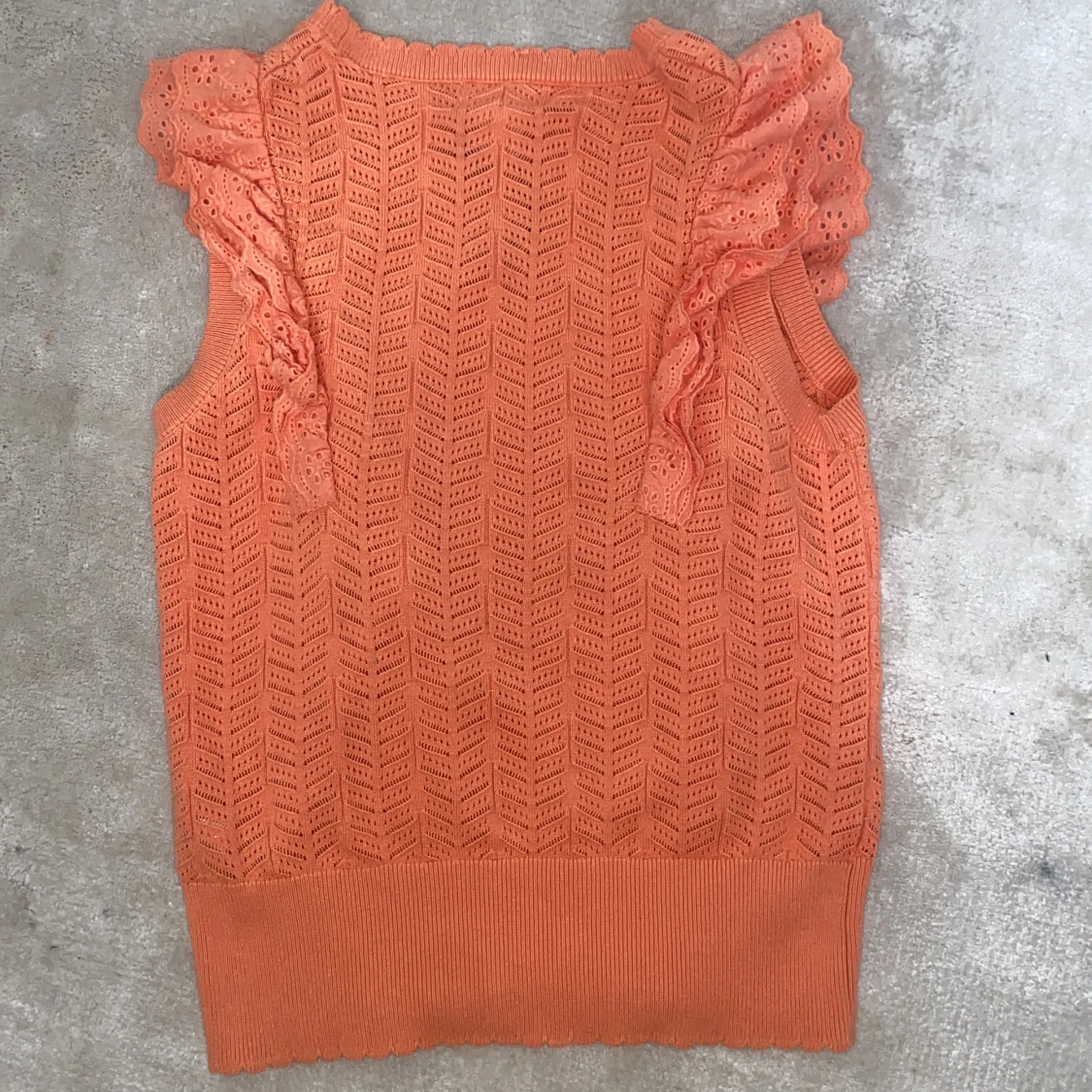 Korallfärgad ärmlös topp Holly & Whyte - 1