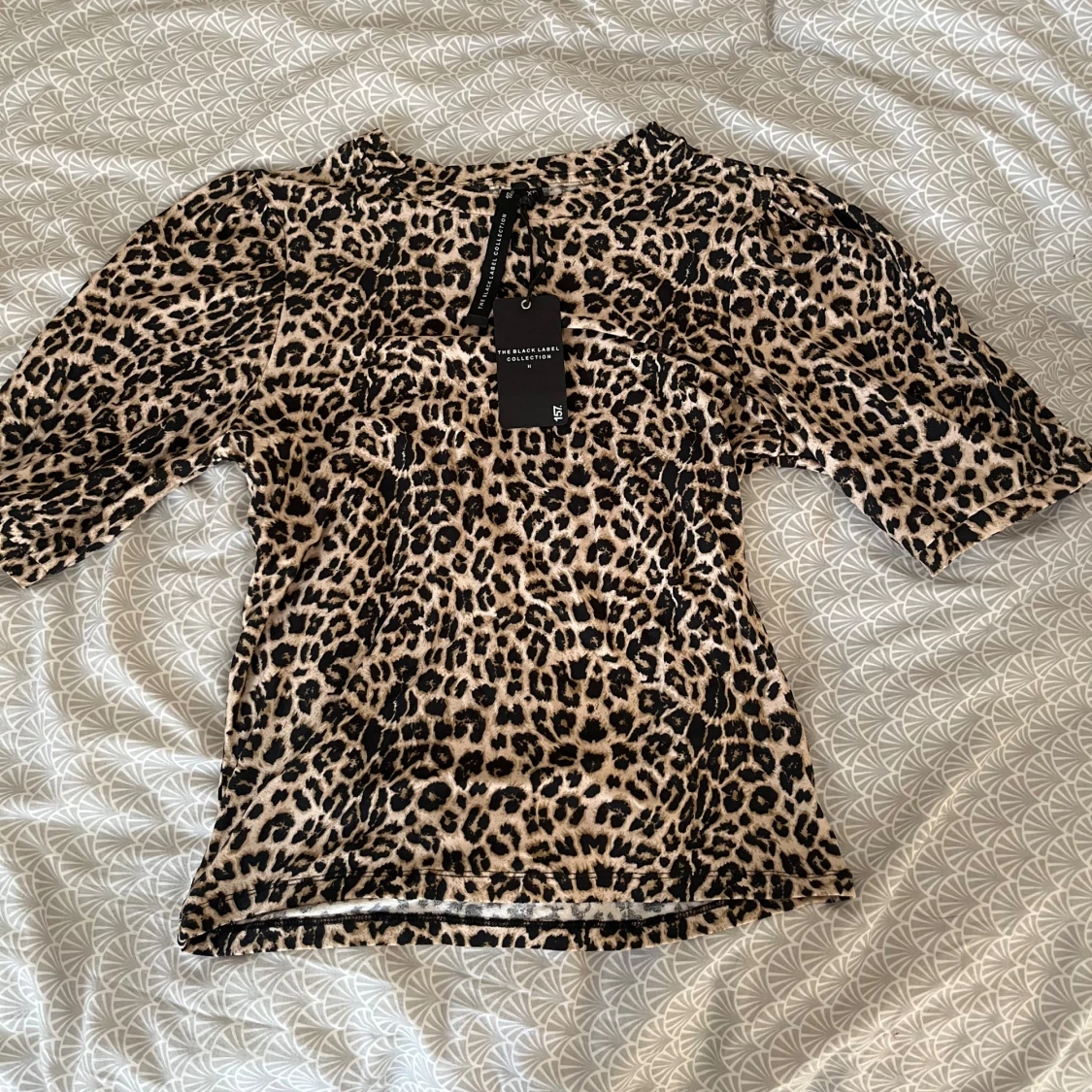 Leopardmönstrad topp från The Black Label