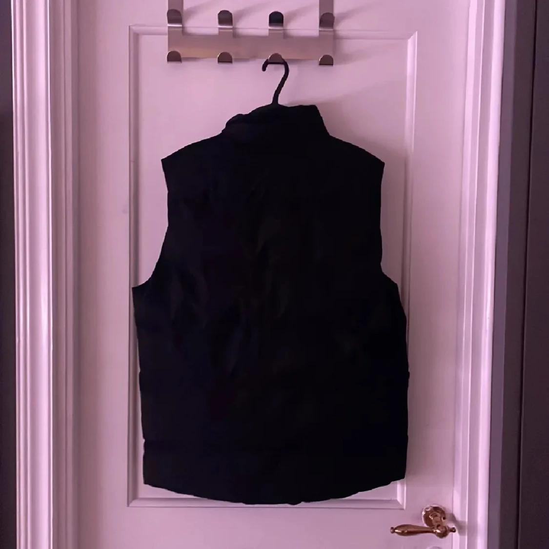 Svart dunväst från SAIL RACING - 1