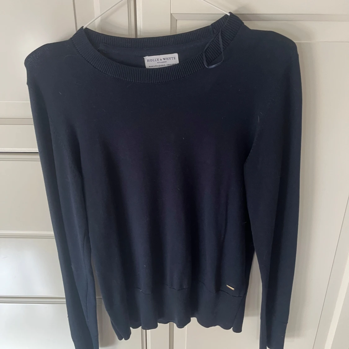Mörkblå tröja från Holly & Whyte M