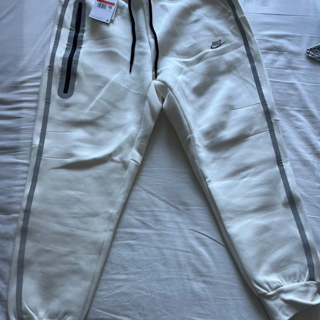 Vit Nike reflective tech fleece  - 3