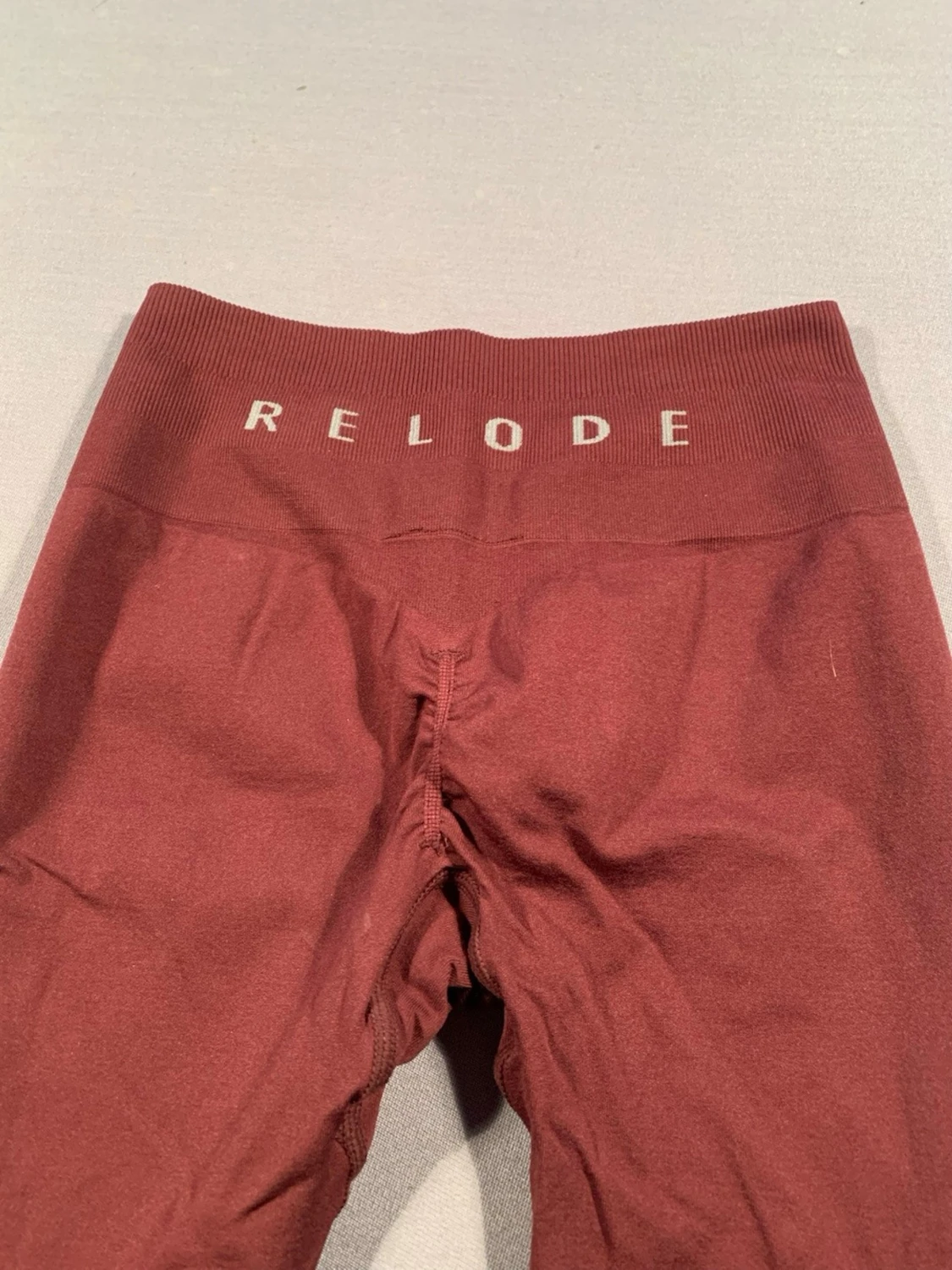 Vinröda leggings från Relode