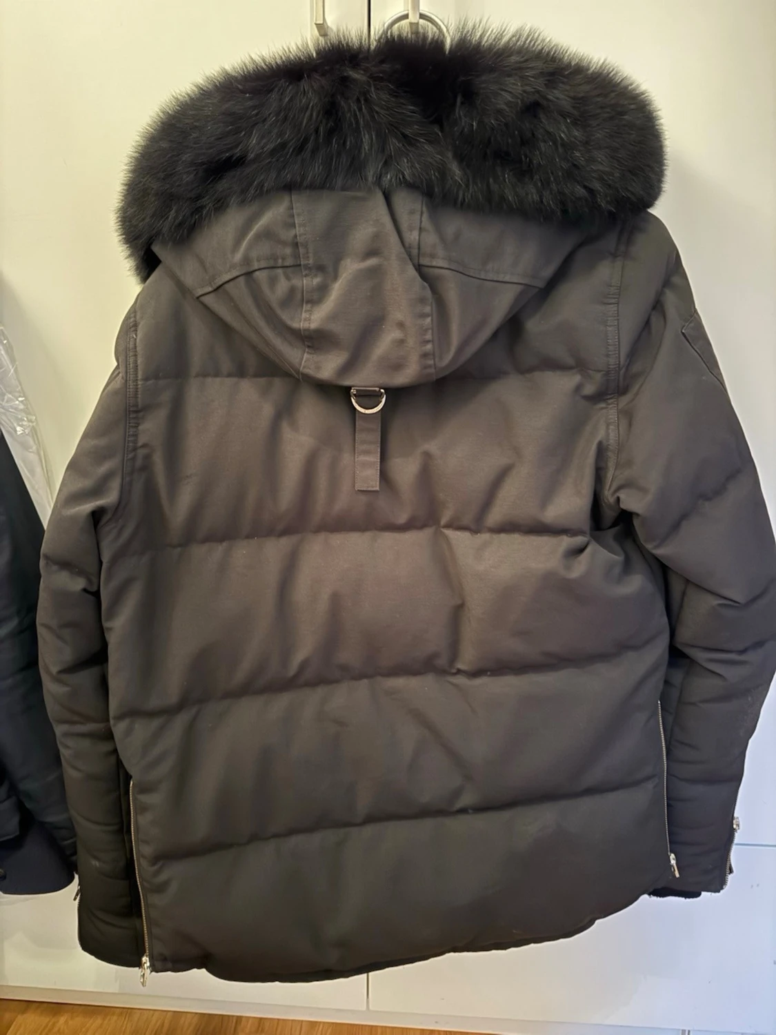 Svart dunjacka Moose Knuckles - 1