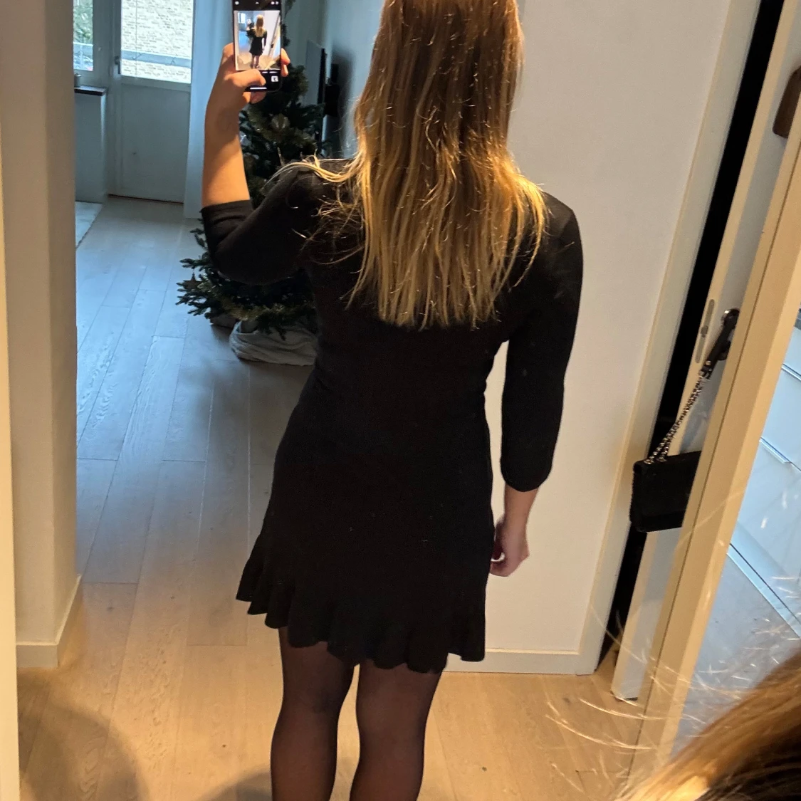 Svart omlottklänning från ONLY XS - 2