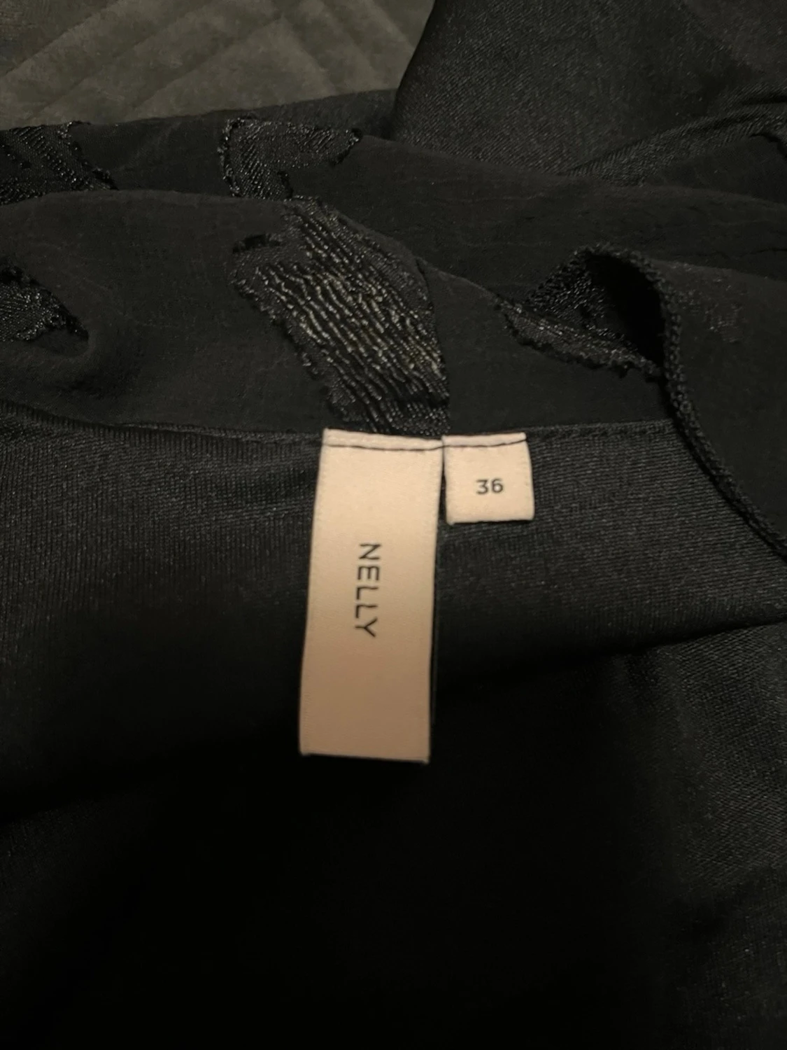 Svart kort klänning från Nelly - 2