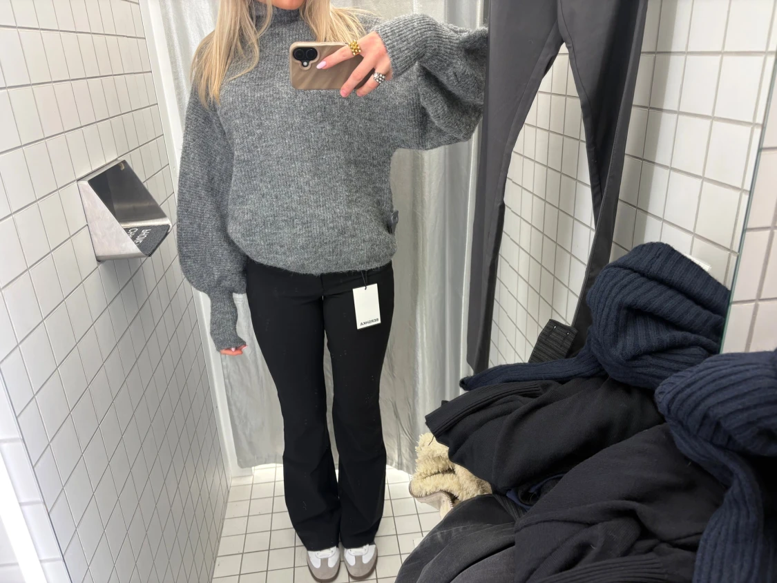 Svarta randiga bootcut kostymbyxor - 3