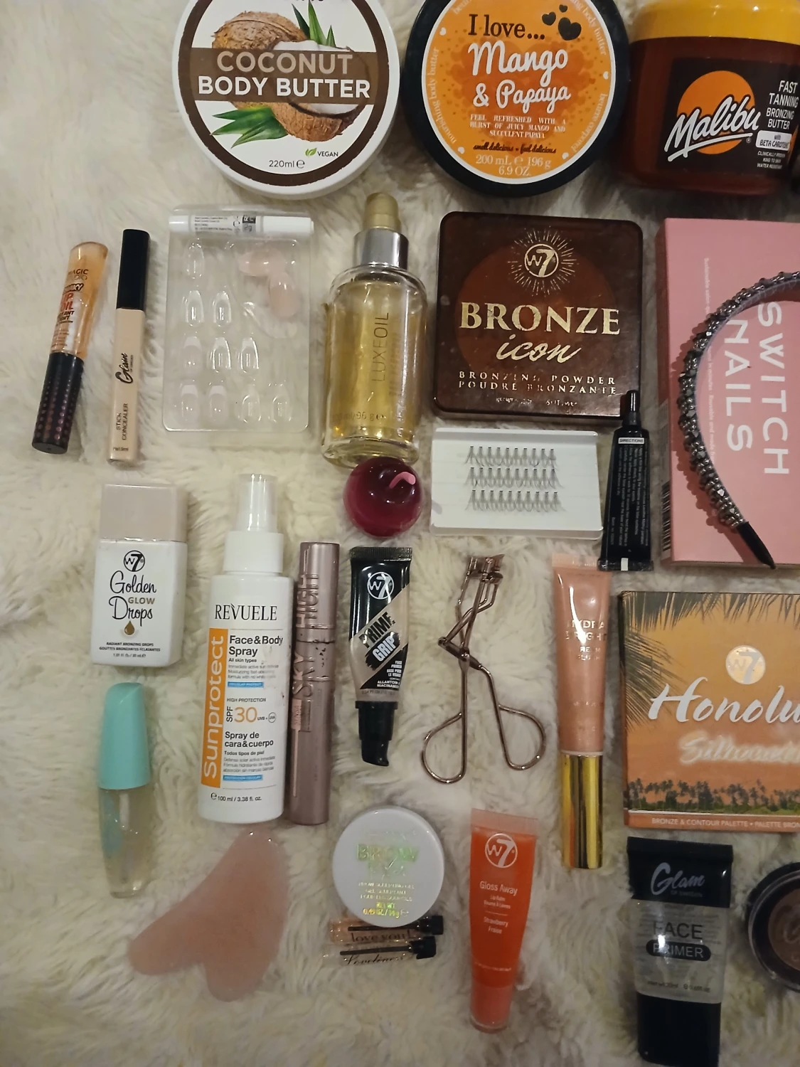 Sminkpaket med bronzer, primer och mer - 1