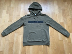 Samsoe hoodie - äljer min samsoe hoodie som är i storlek s. Hoodien är i väldigt bra skick utan några alls defekter. Pris går att diskutera vid köp direkt