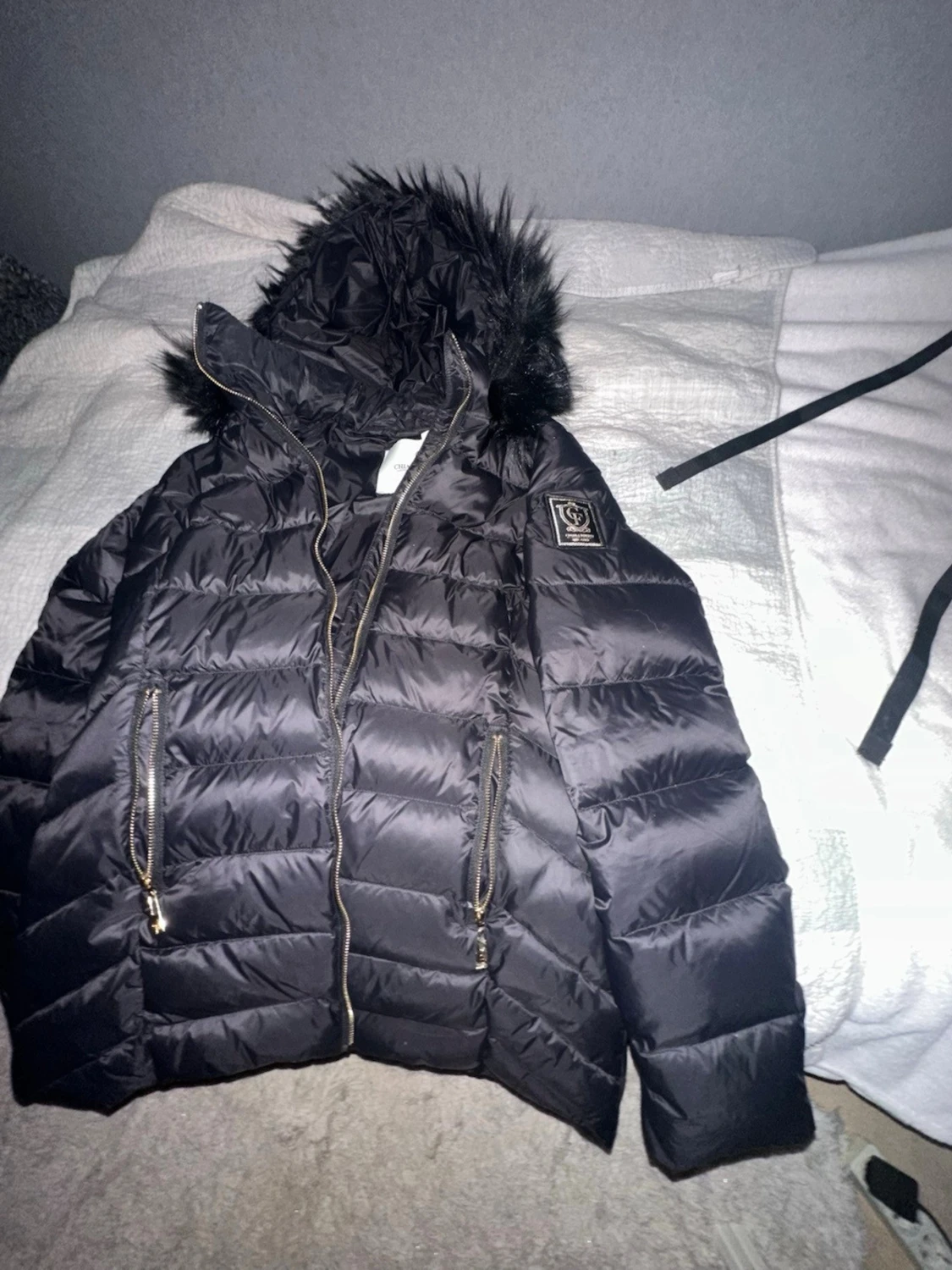 Svart pufferjacka från Chiara Forti