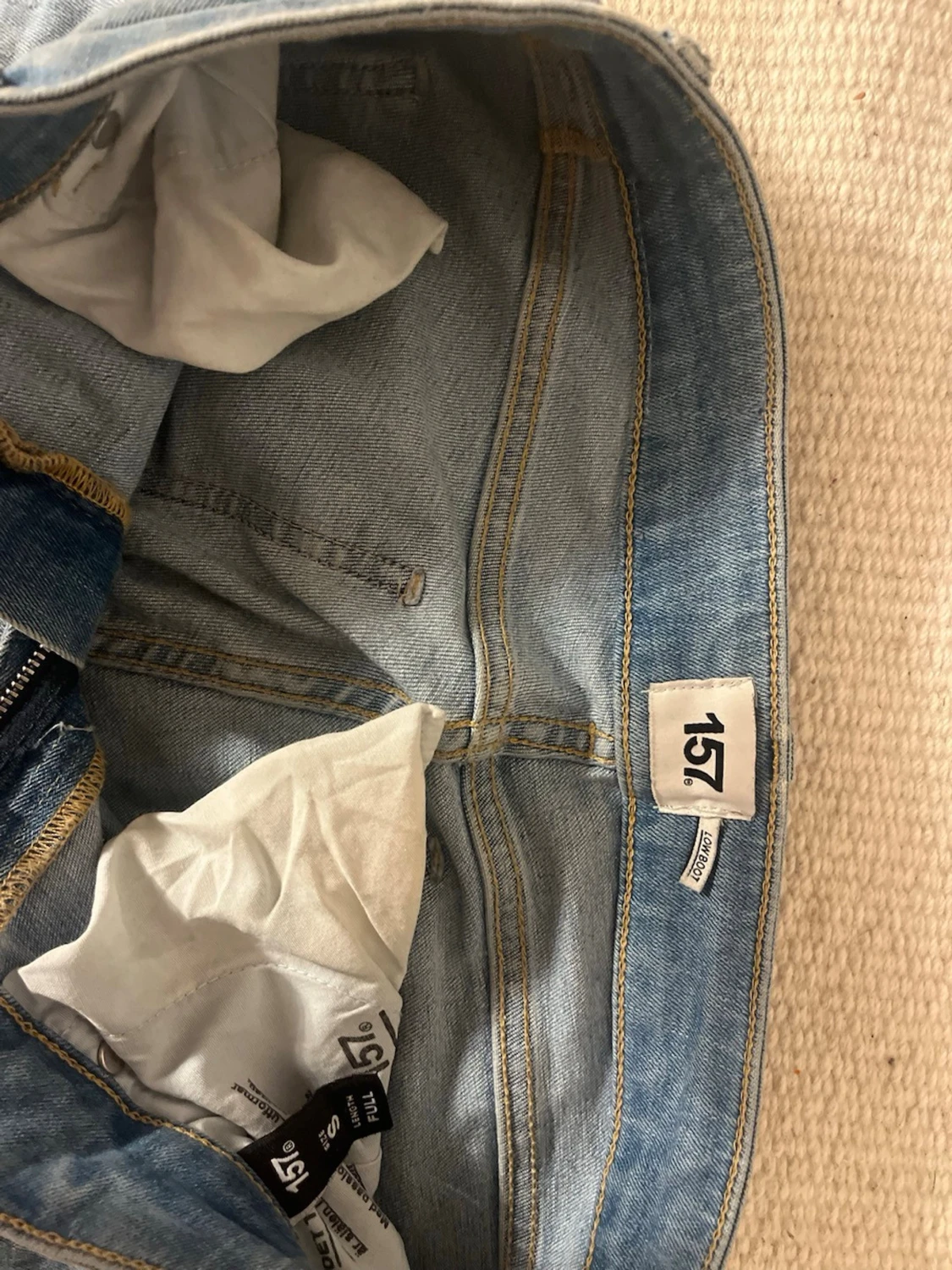 Ljusblå bootcut jeans från 157 - 2