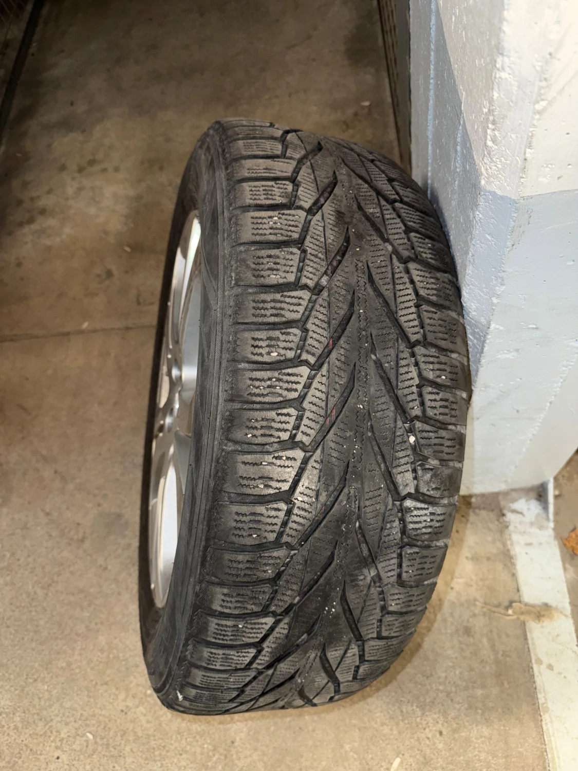 Däck Nissan Qashqai  215/60 R17 100R XL - 2