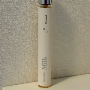Commodity Milk Personal 10 ml - 10 ml. Enbart testad, vilket syns på bild. Kommer i originalförpackningen.