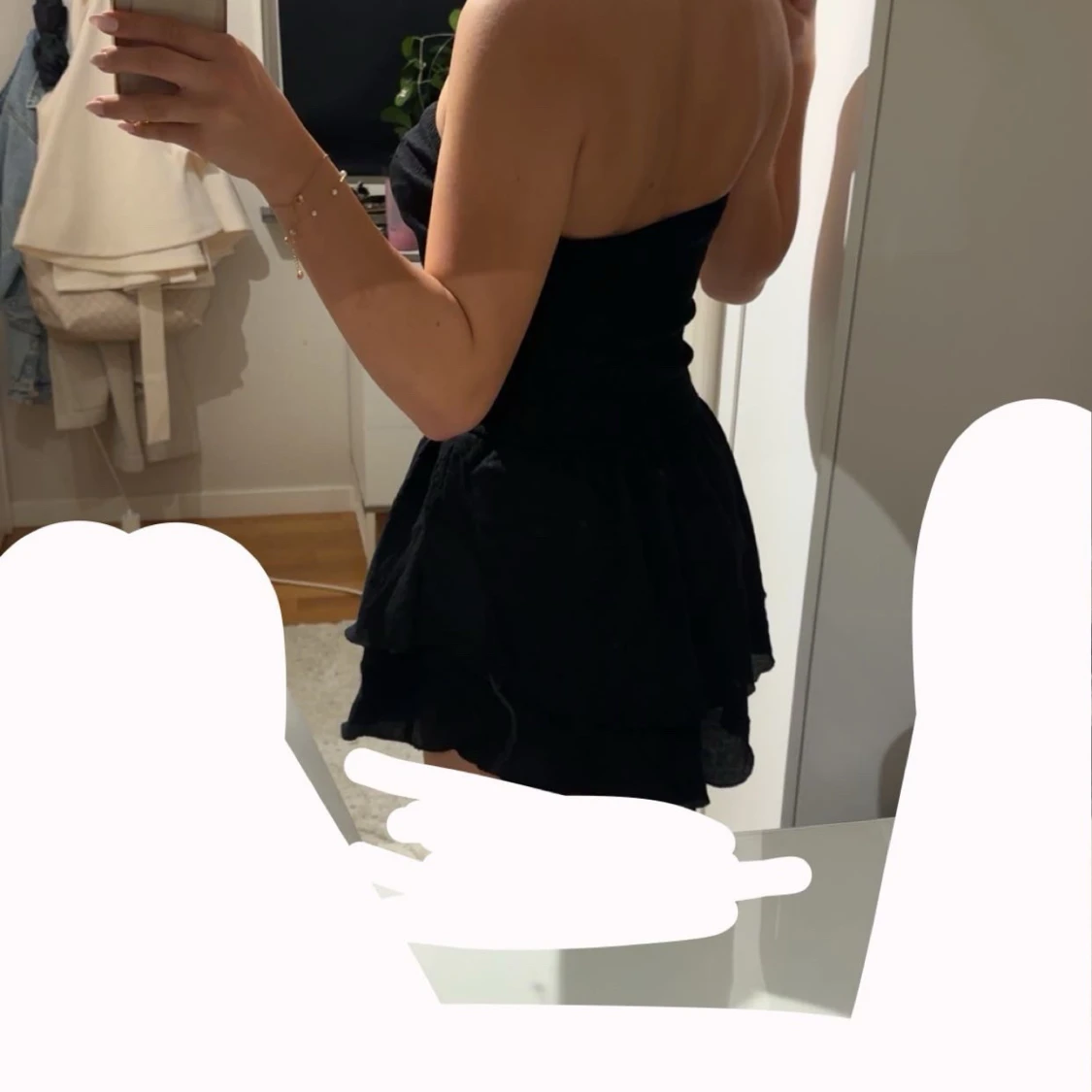 Svart axelbandslös kortklänning Cider - 1