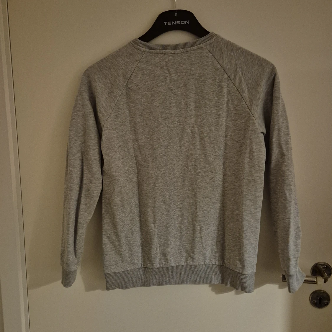 Peakperformance tröja - 1