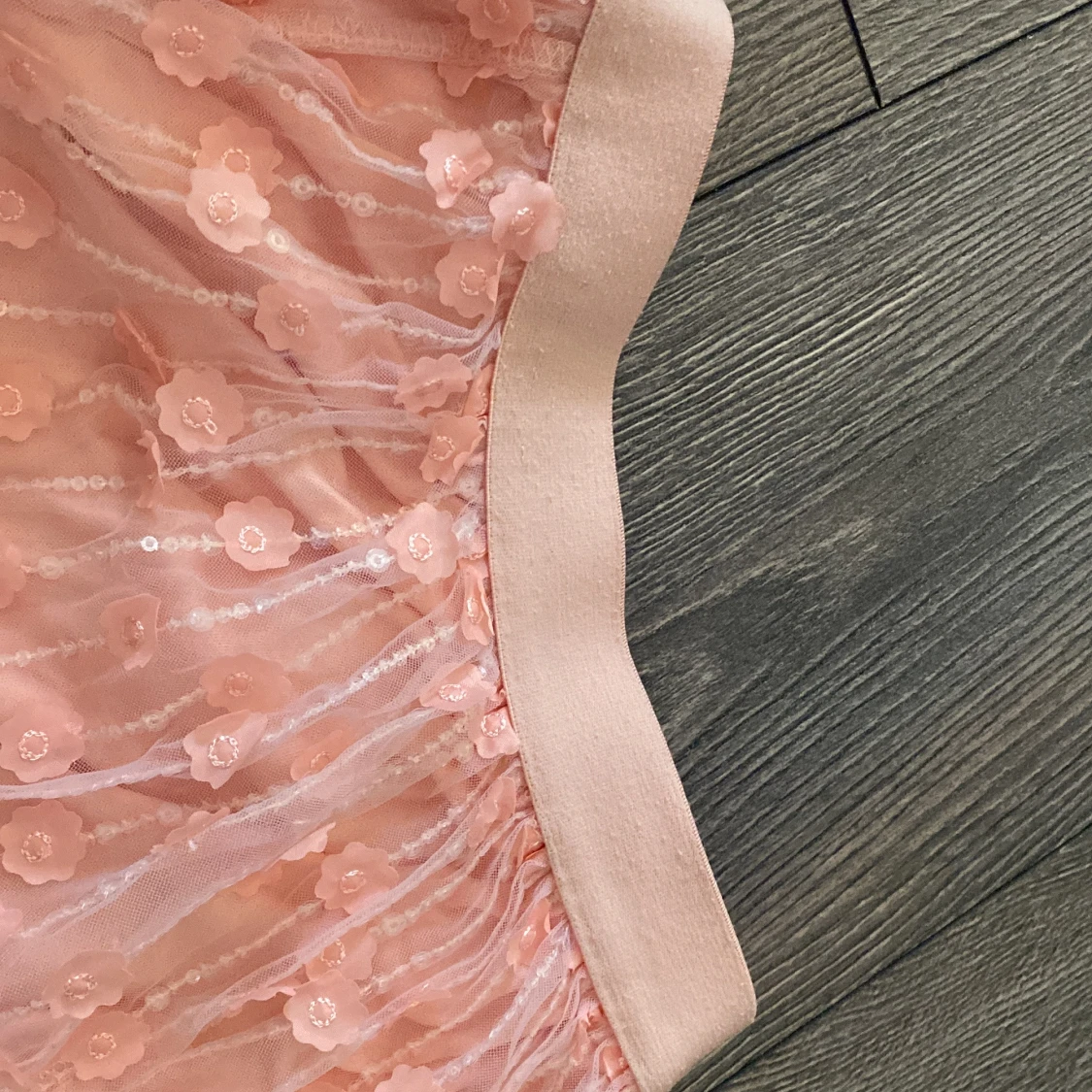 Rosa blommig kortkjol från WE - 3