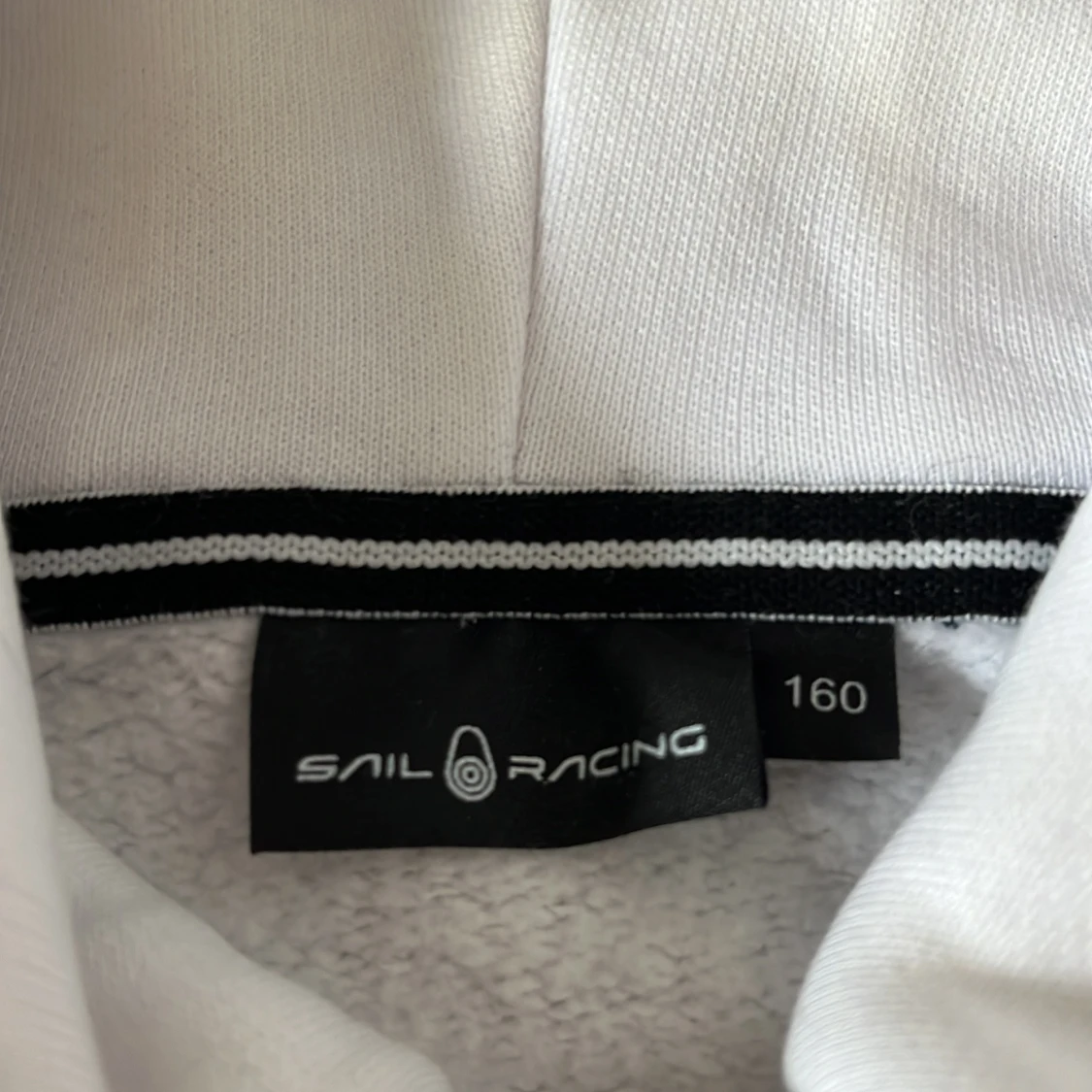 Vit hoodie från Sail Racing med dragkedja - 1