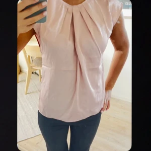 Blus/festtopp - Suuuperfin satin blus/festtopp😍😍💗💗💗