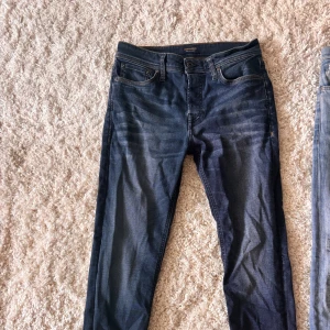 Jack & Jones jeans  - Jeans från Jack&Jones i slim Glenn modell. Storlek 29/32. Bra skick. 