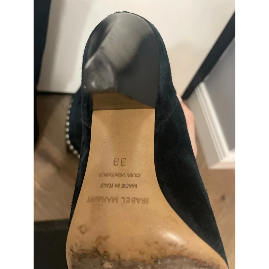 Isabel Marant svarta mockastövlar med pärlor - 2