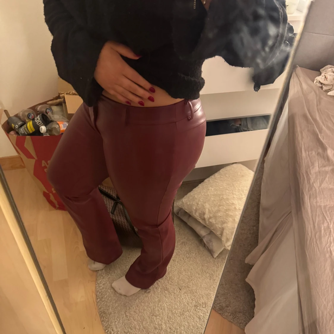 Vinröda bootcut skinnbyxor - 3