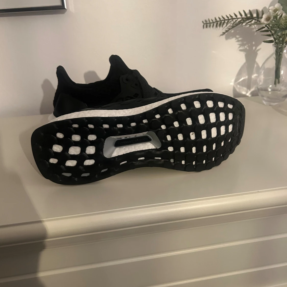 Adidas Ultraboost svarta sneakers - 2