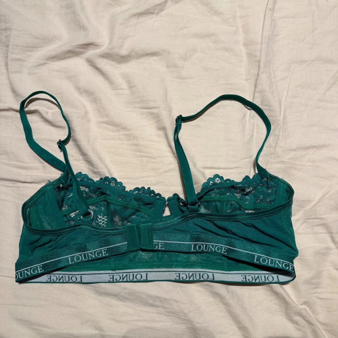 Grön spets bralette från Lounge - 1