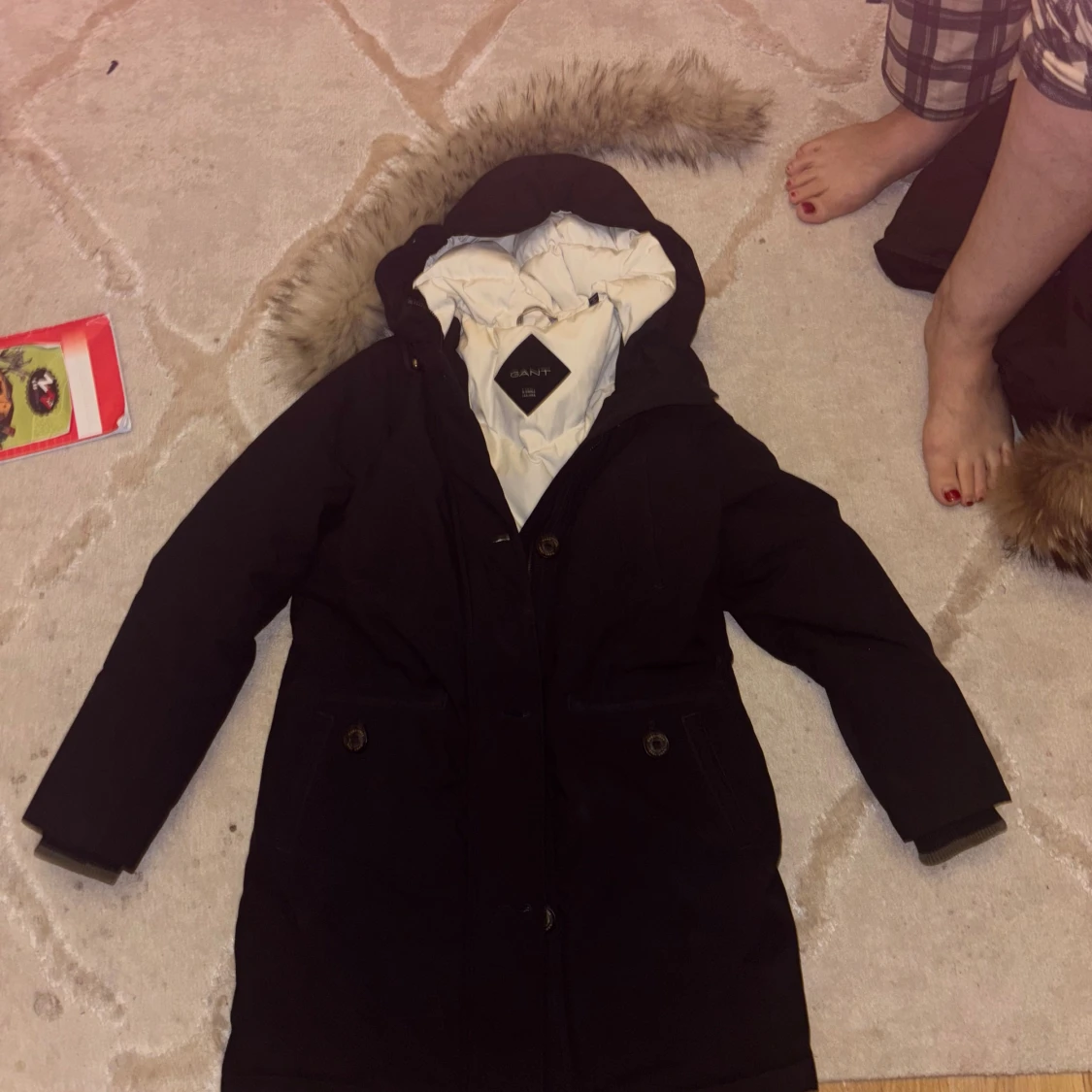 Svart parkajacka med fuskpäls från Gant