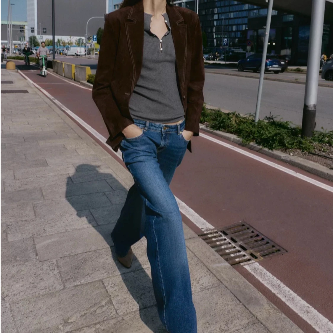 Blå wide jeans med normal midja