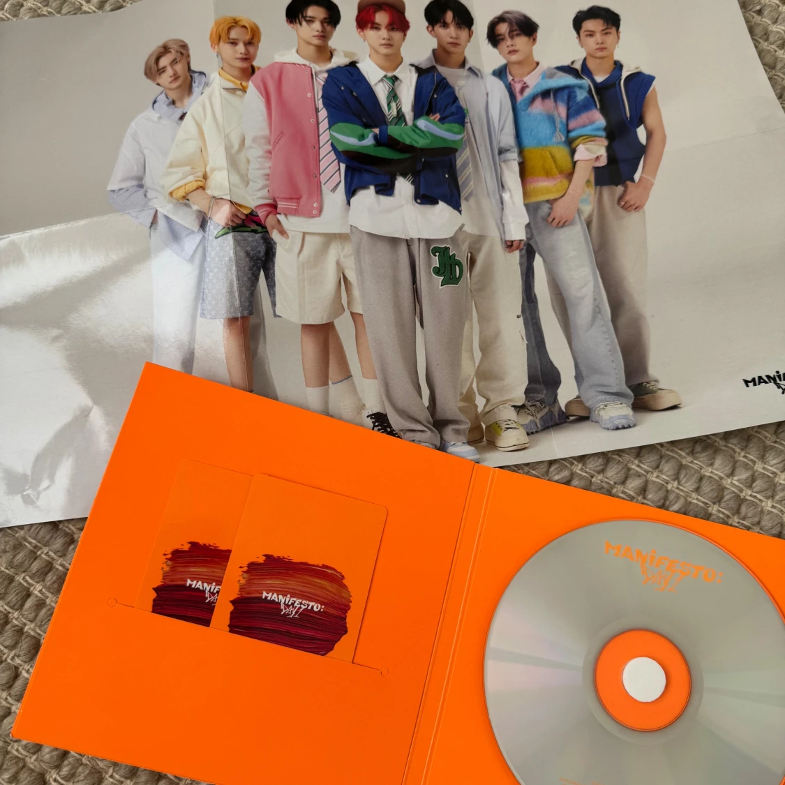 Manifesto Day1 Enhypen album - 3