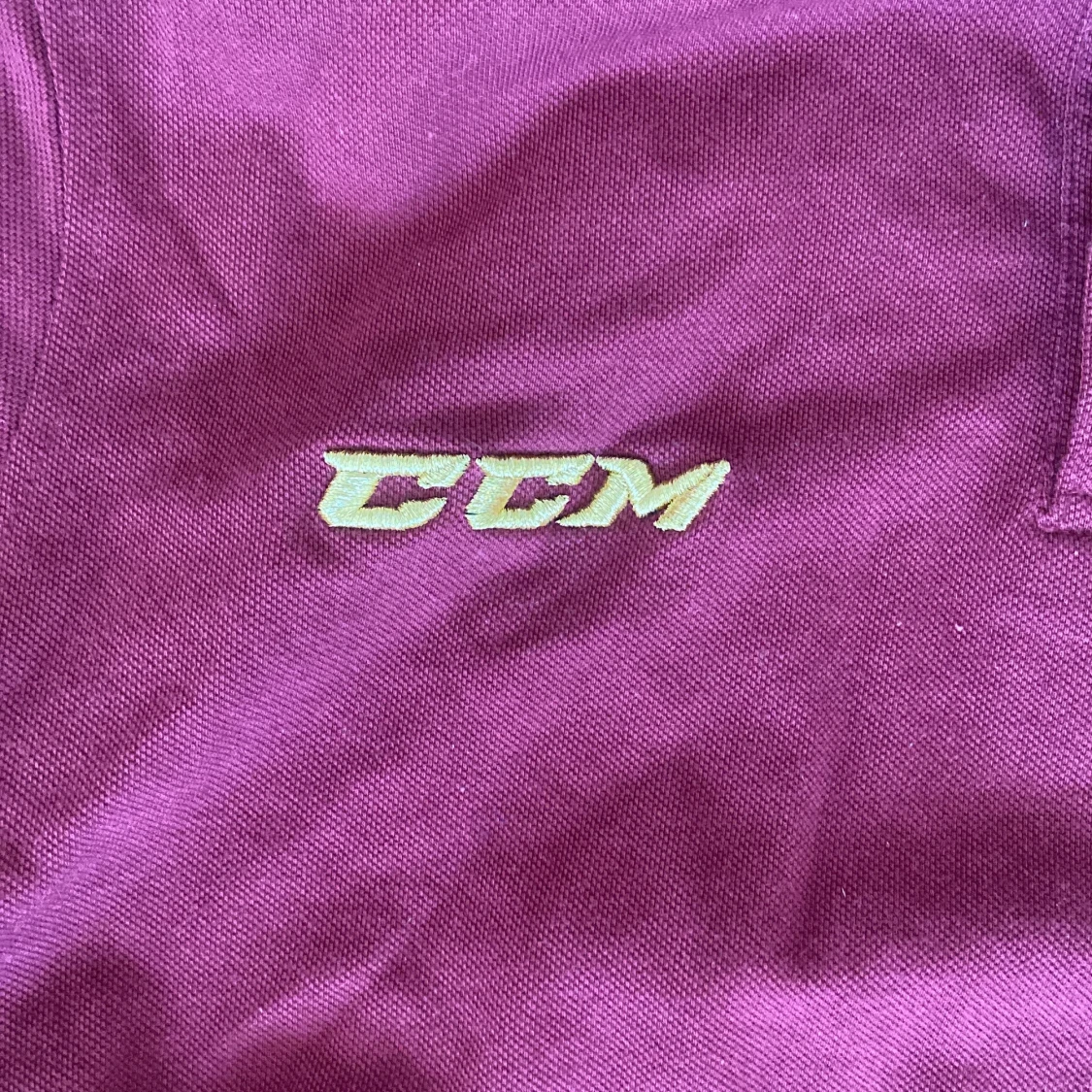 Vinröd CCM DIF pikétröja stl L - 2