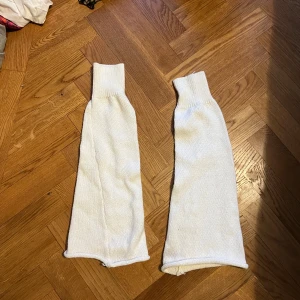 leg warmers  - gulliga leg warmers aldrig använt !