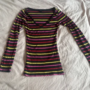 Snygg vintage topp - Jättefin vintage långärmad tröja, storlek S💘   Vintage fishbone esprit y2k 2000s