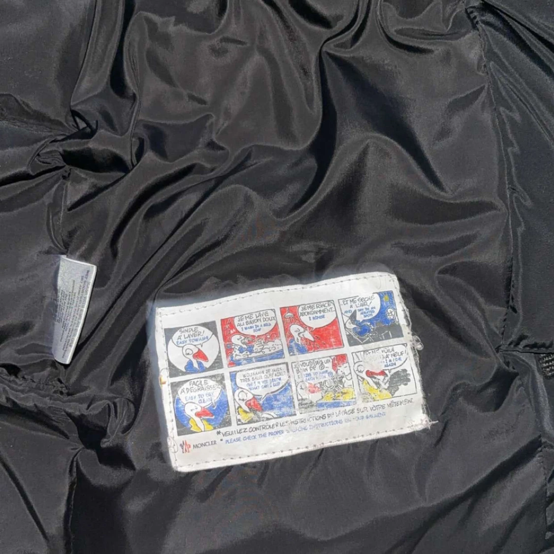 Svart Moncler pufferjacka med huva - 3